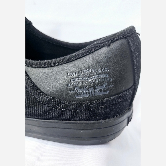 Size 11 Levi's Women's Stan Buck Fashion Sneakers - Picture 2 of 8